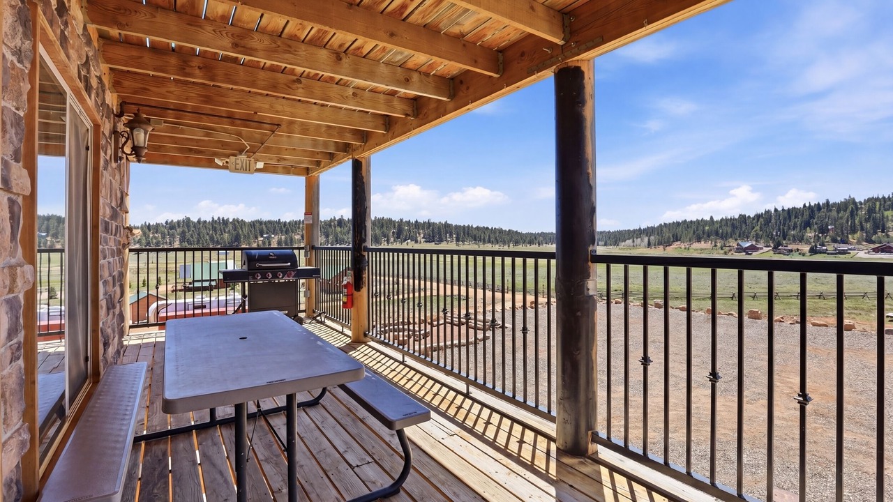 Photo of Outdoor in Meadow View Heights