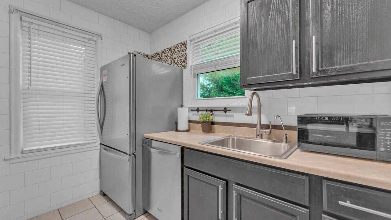 Photo of Kitchen in Grove City