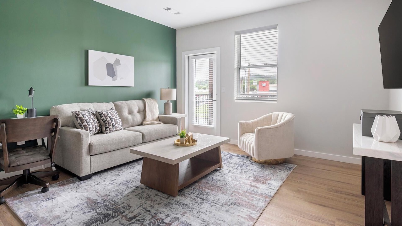 Photo of Livingroom in Knoxville