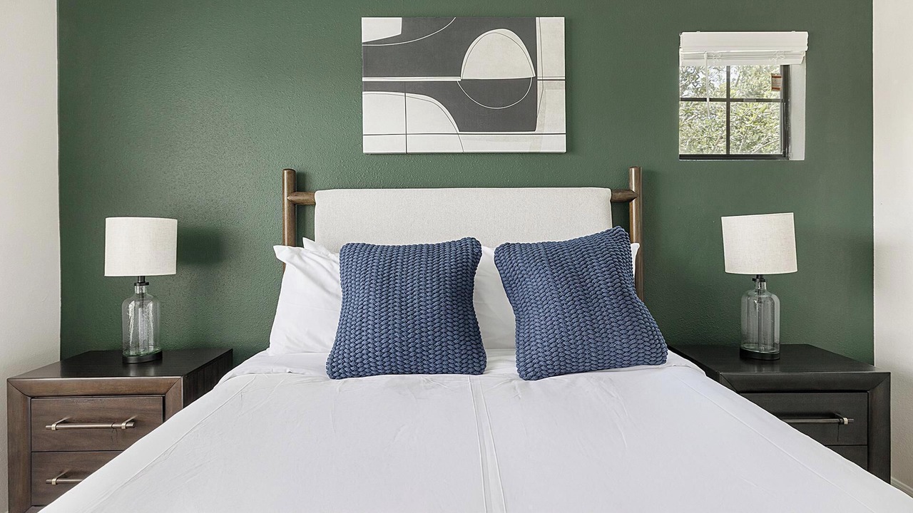 Photo of Bedroom in Garland