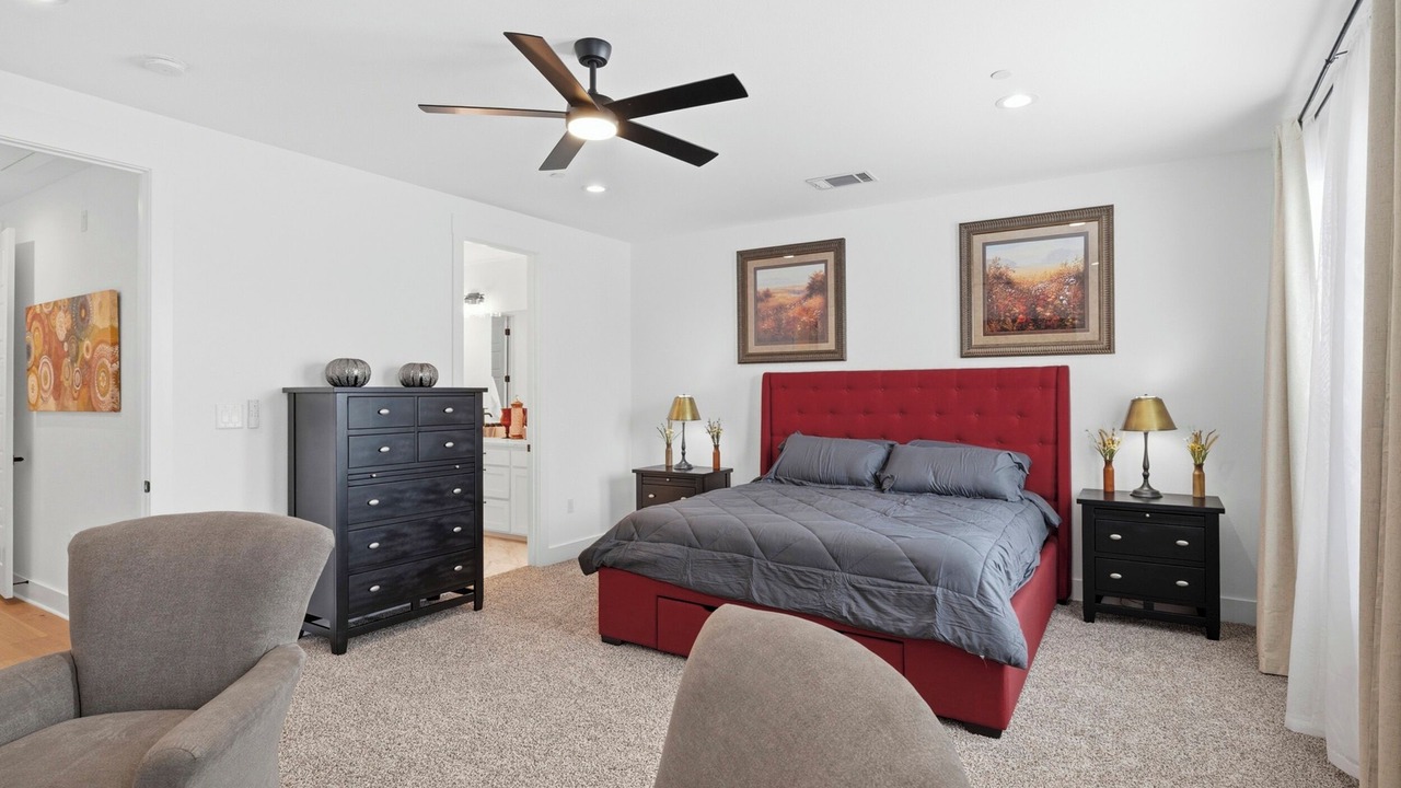 Photo of Bedroom in Lewisville