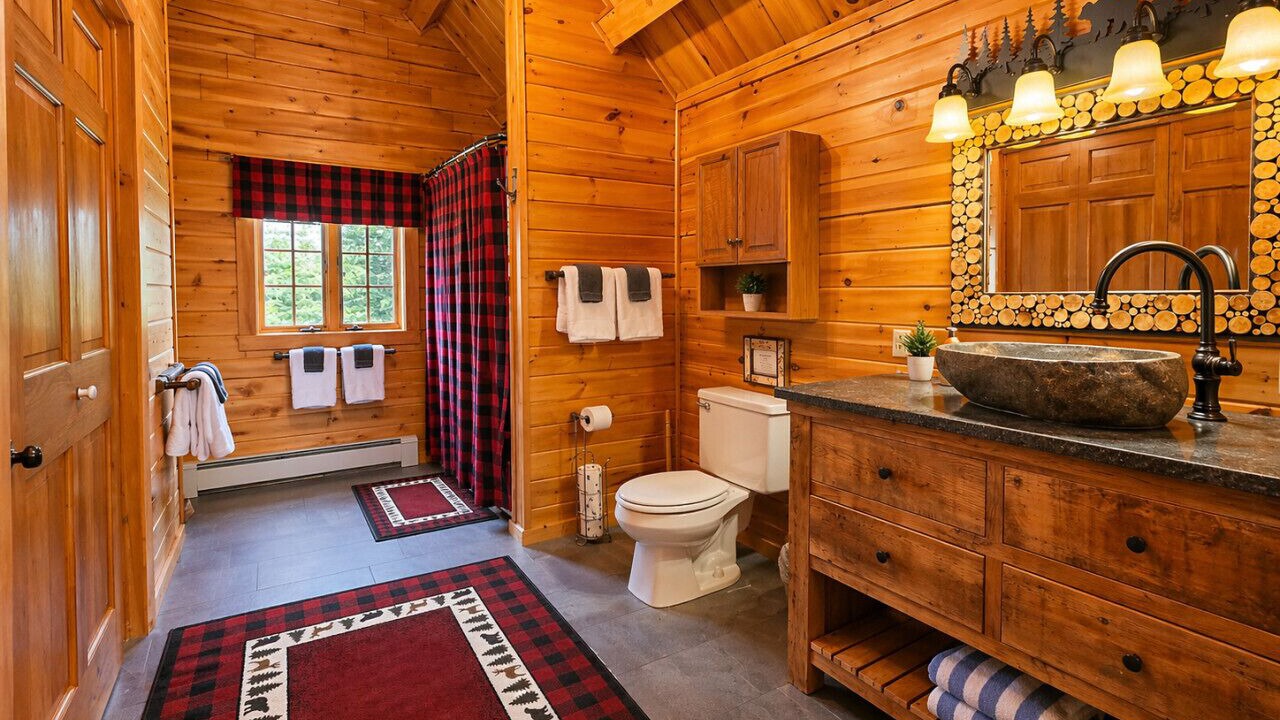 Photo of Bathroom in Beaver Cove