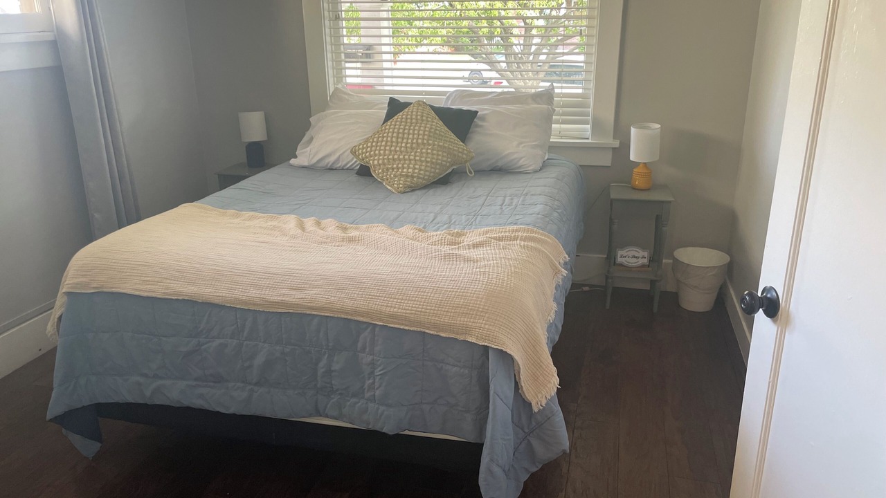 Photo of Bedroom in Central Business District