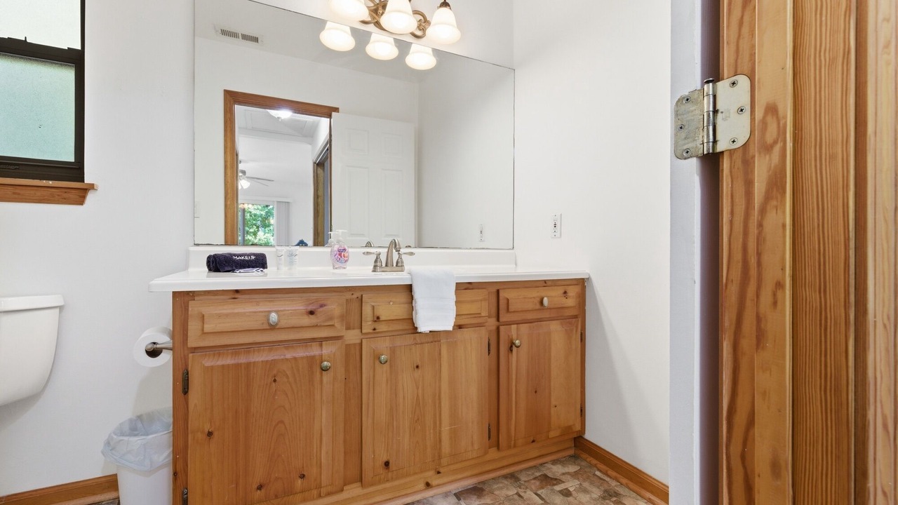 Photo of Bathroom in Hayesville