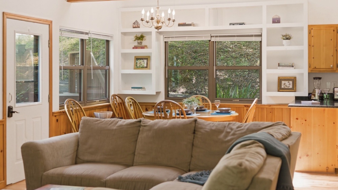 Photo of Livingroom in Hayesville