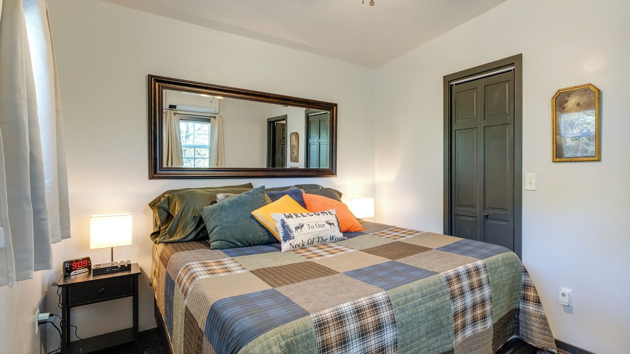 Photo of Bedroom in Pineville