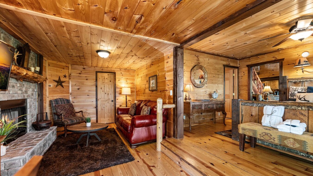 Photo of Livingroom in Raccoon Ridge