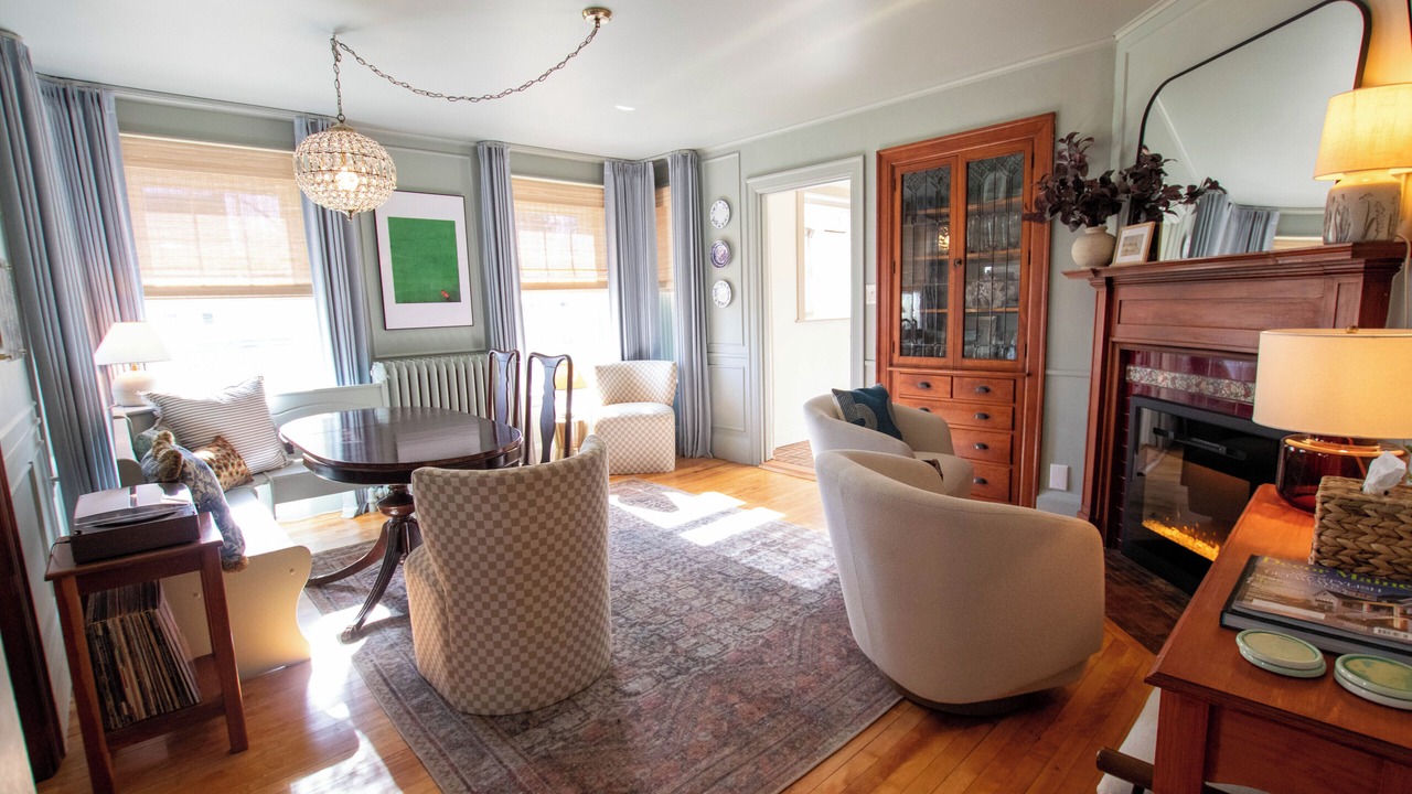 Photo of Livingroom in Rosemont