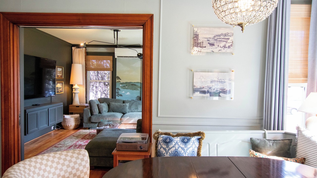 Photo of Livingroom in Rosemont