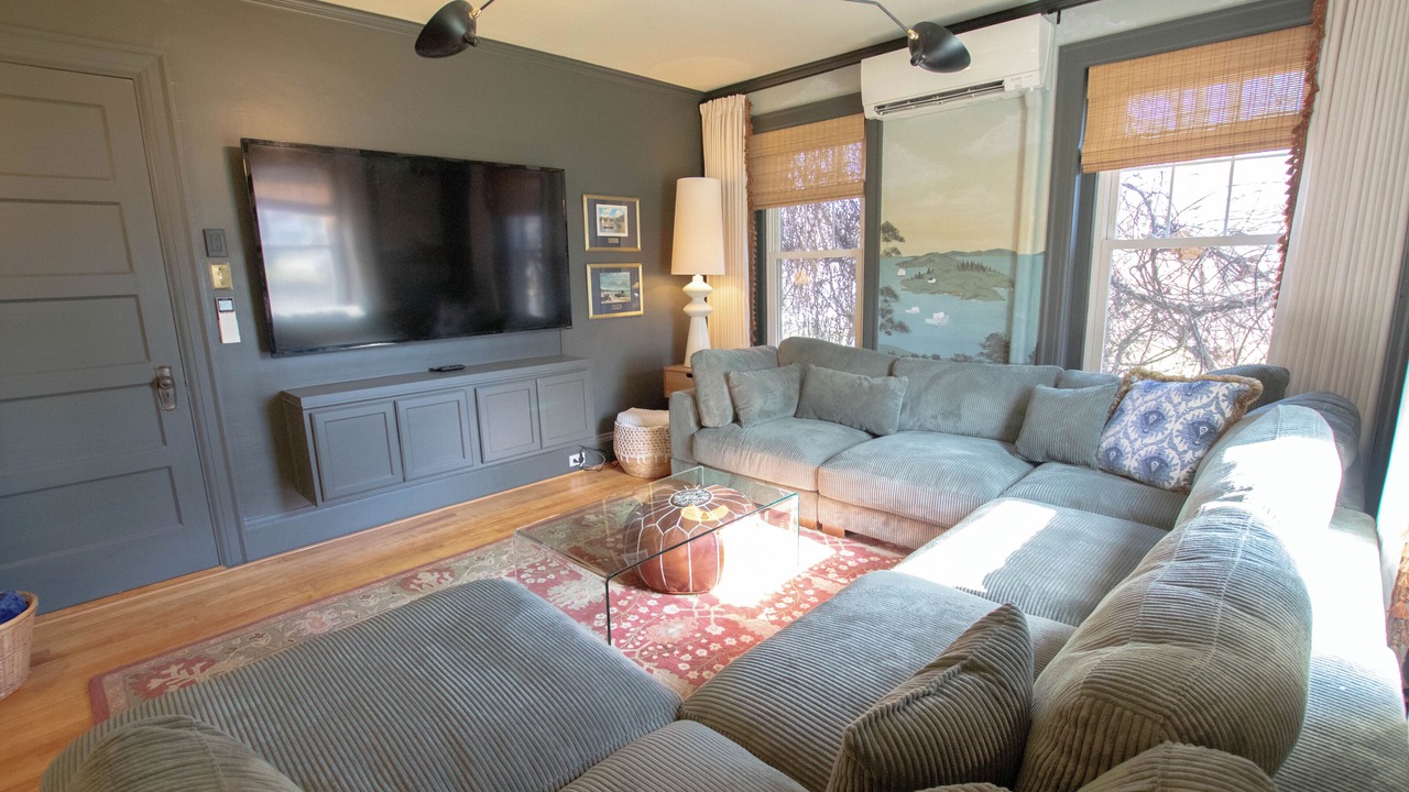 Photo of Livingroom in Rosemont