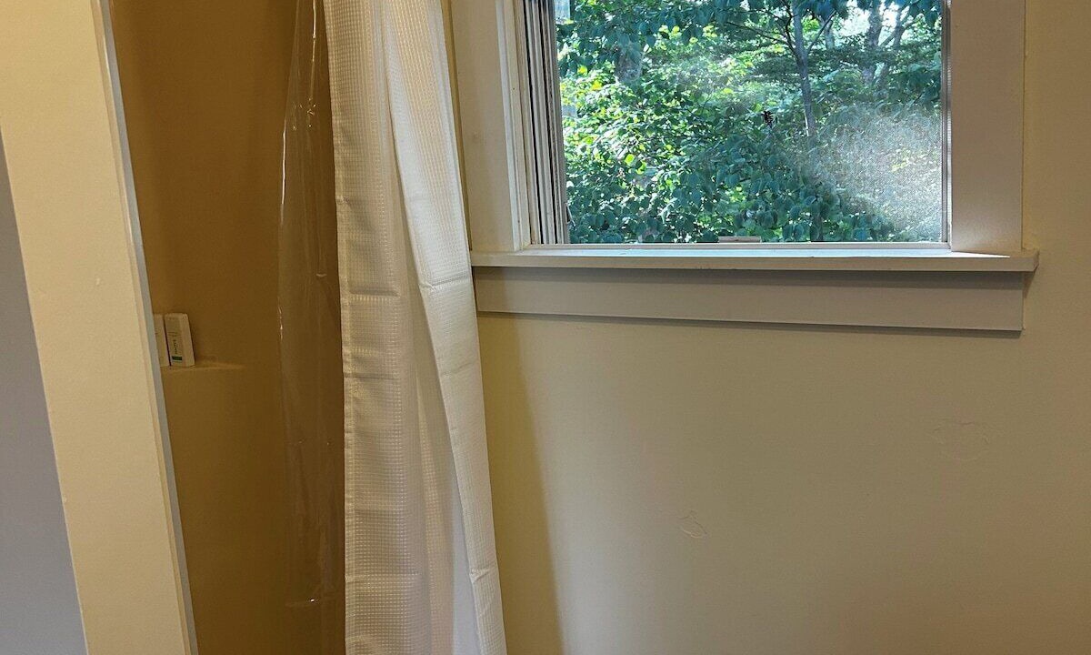 Photo of Bathroom in Brooksville