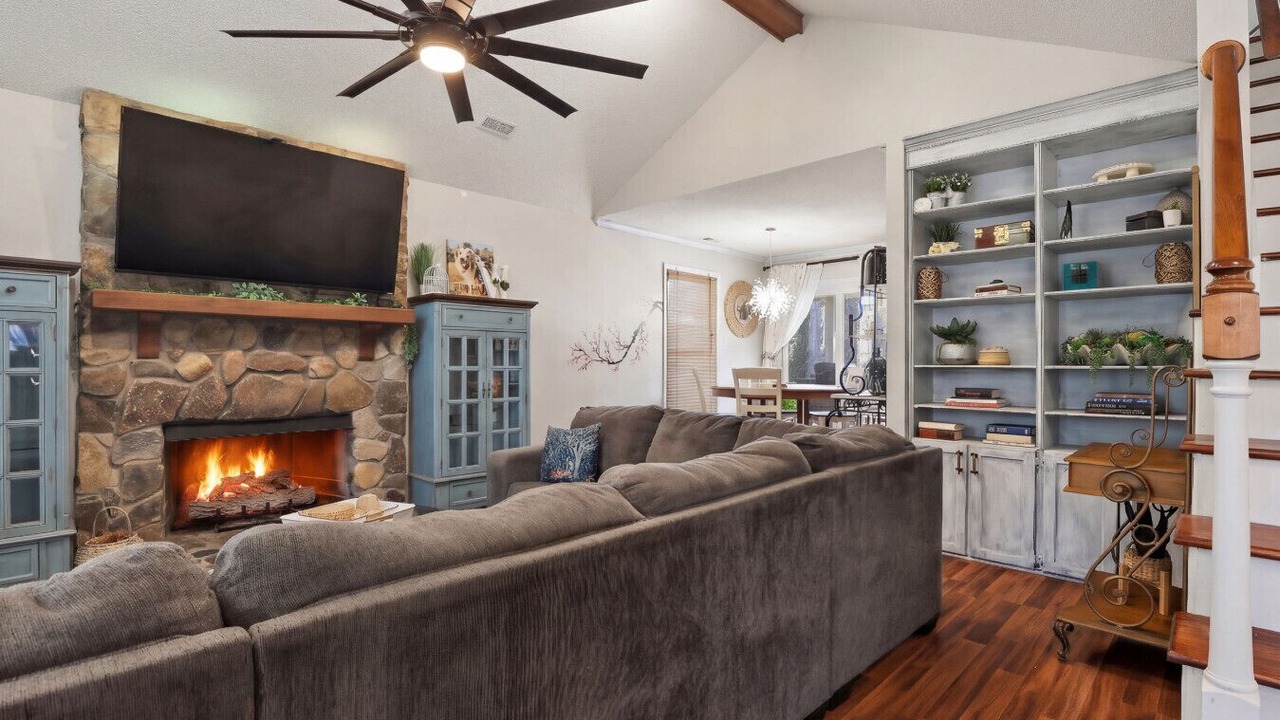 Photo of Livingroom in Fairforest