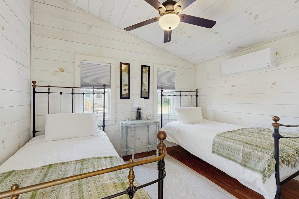 Photo of Bedroom in Boothbay Harbor