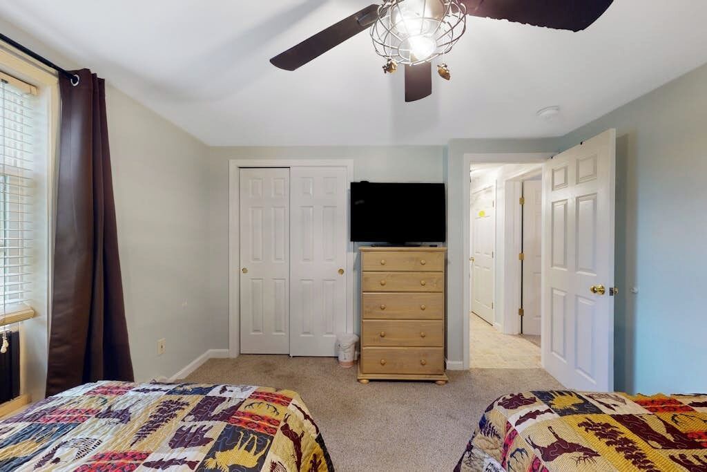 Photo of Bedroom in Lamoine