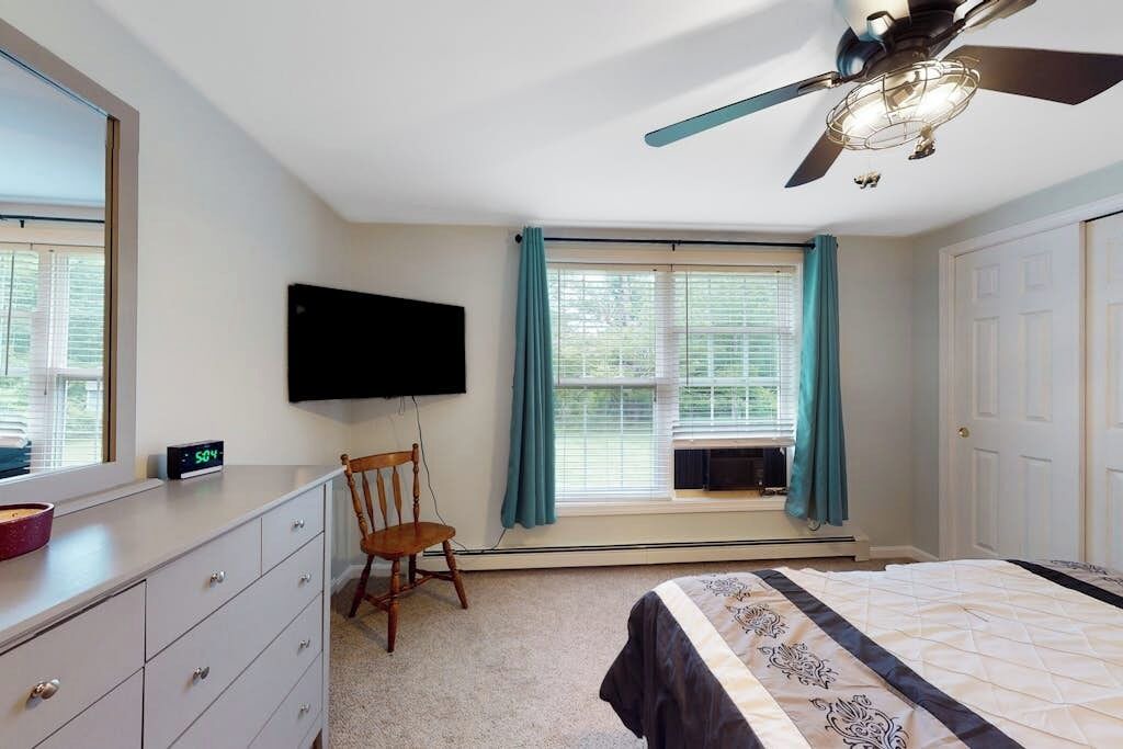 Photo of Bedroom in Lamoine