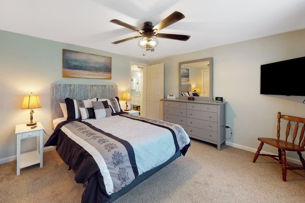 Photo of Bedroom in Lamoine