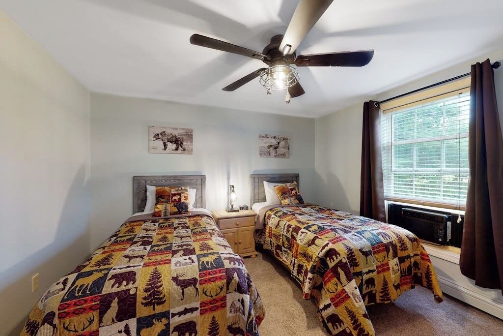 Photo of Bedroom in Lamoine