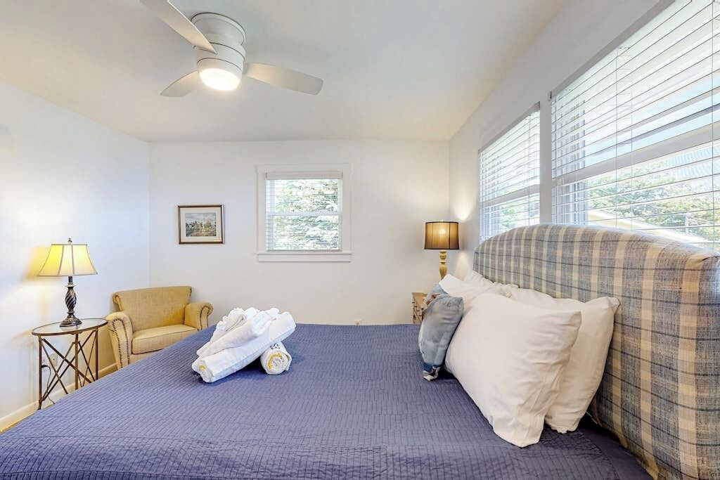 Photo of Bedroom in Boothbay Harbor