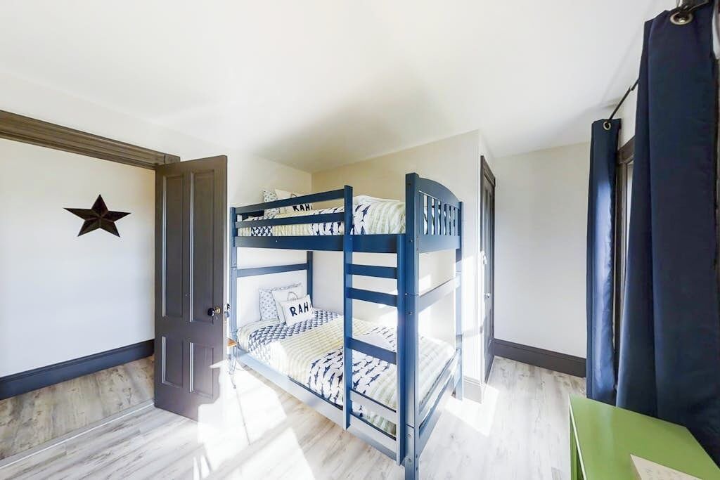 Photo of Bedroom in Boothbay Harbor