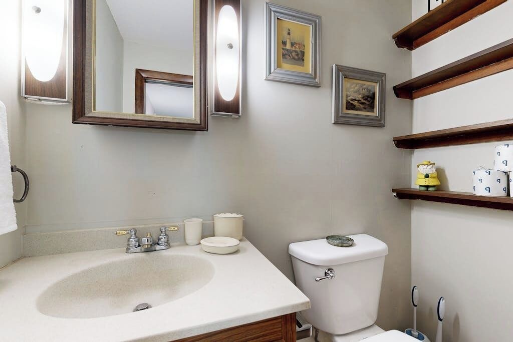 Photo of Bathroom in East Boothbay