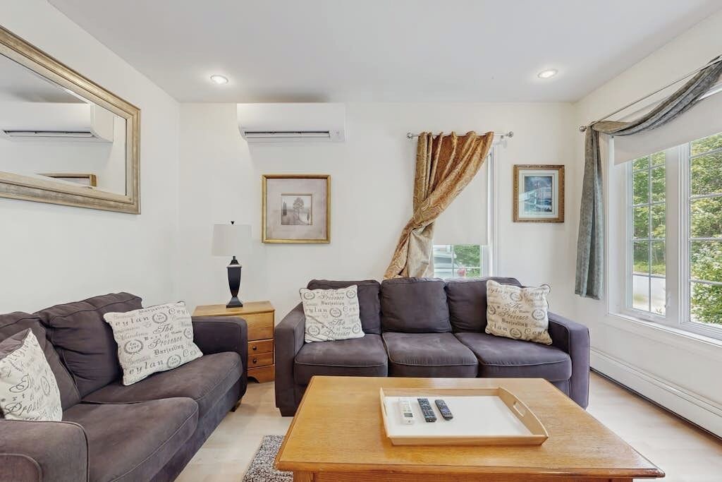 Photo of Livingroom in Bar Harbor