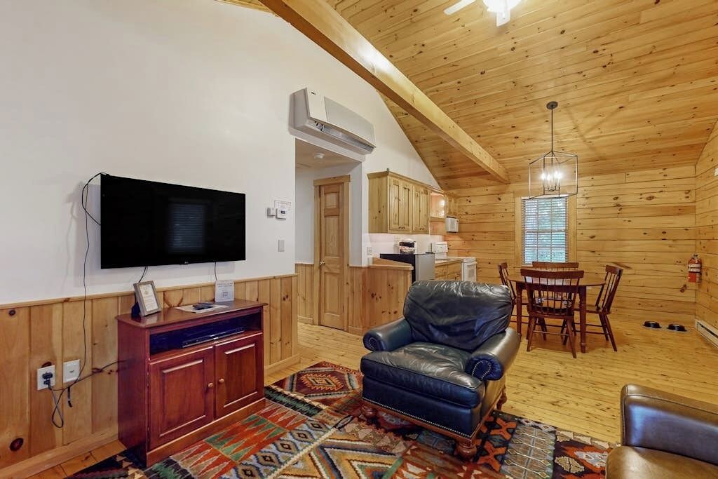 Photo of Livingroom in Northport