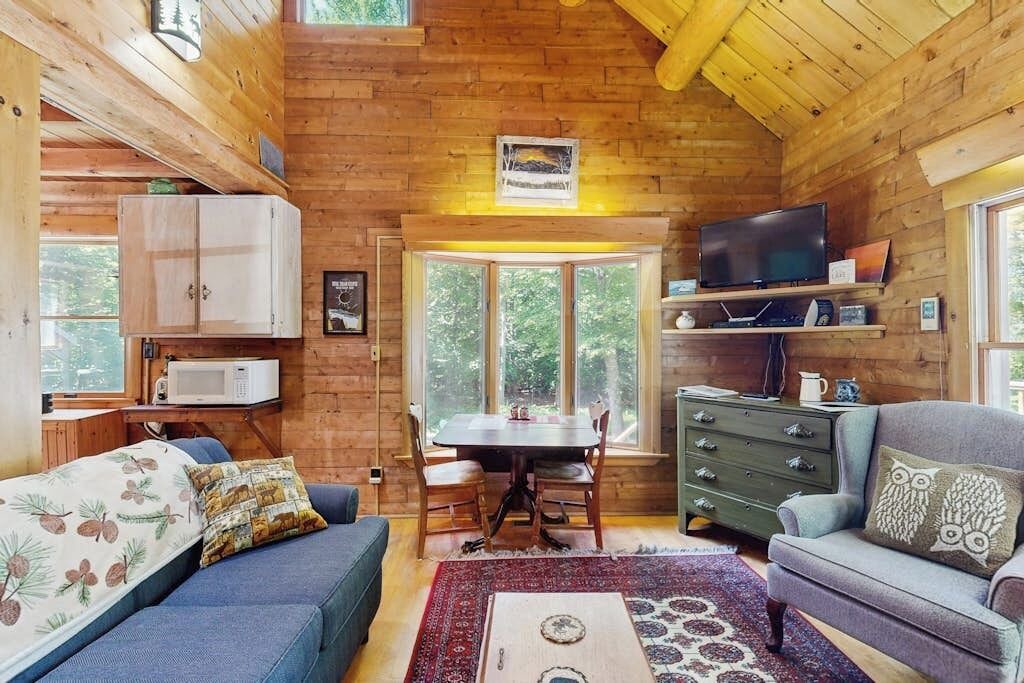 Photo of Livingroom in Beaver Cove