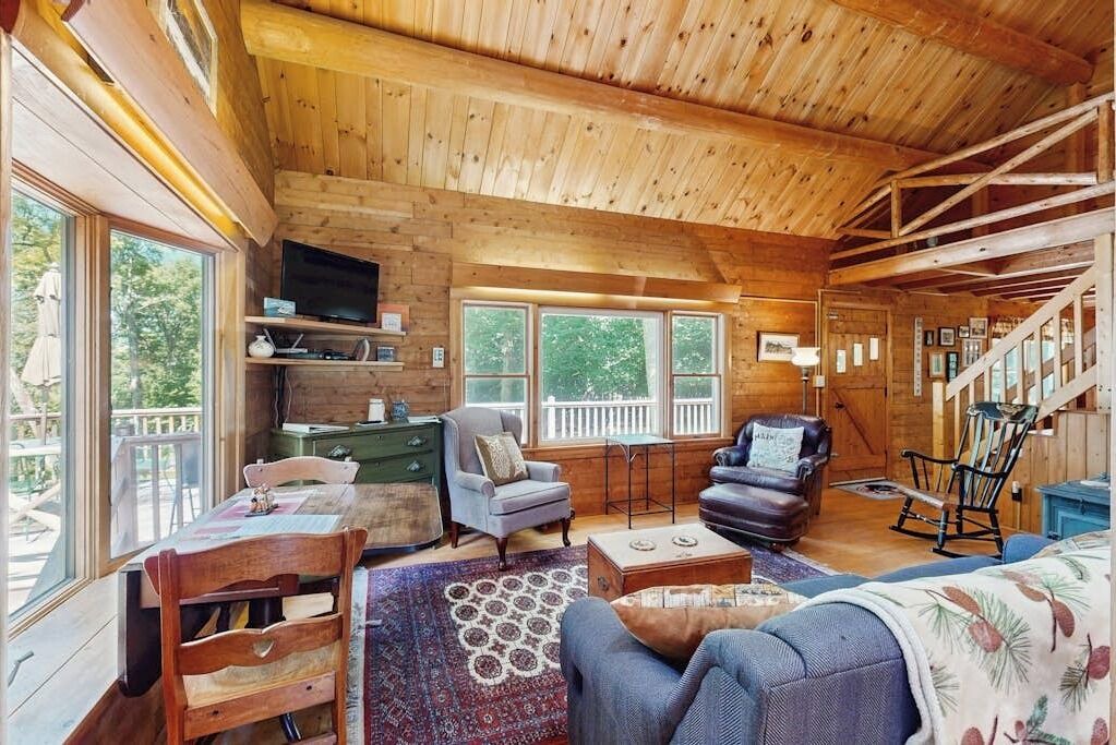 Photo of Livingroom in Beaver Cove