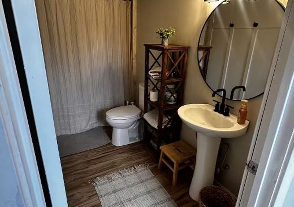 Photo of Bathroom in Price