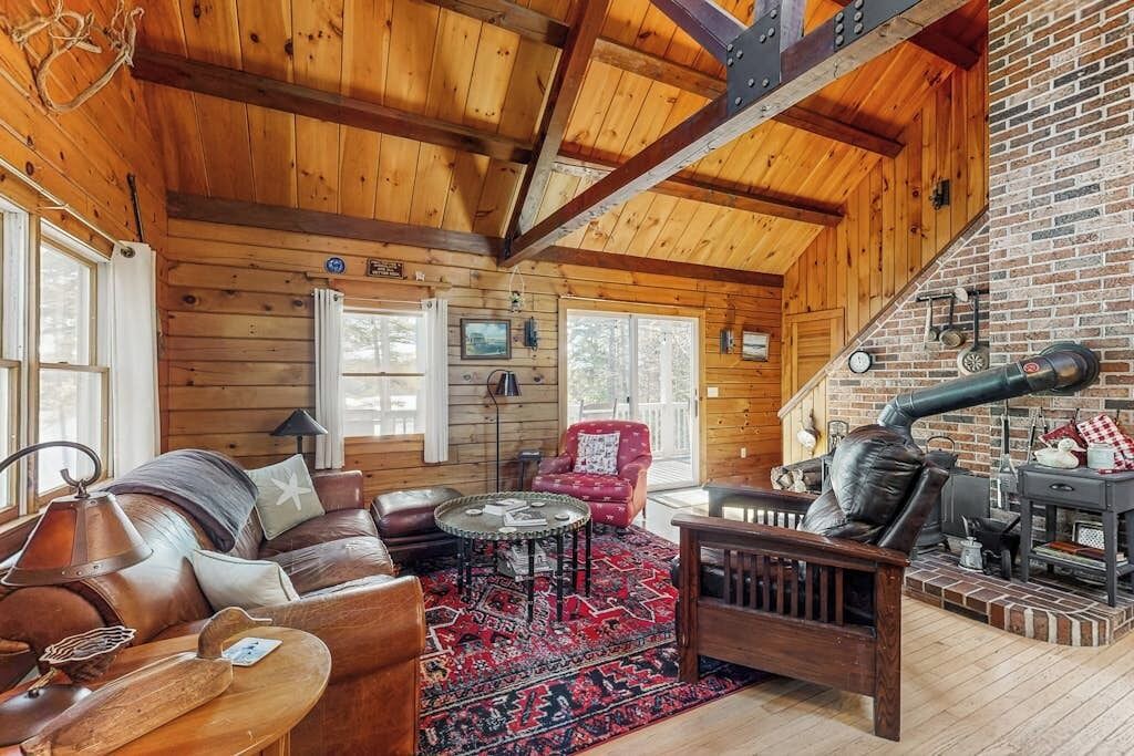Photo of Livingroom in Wiscasset