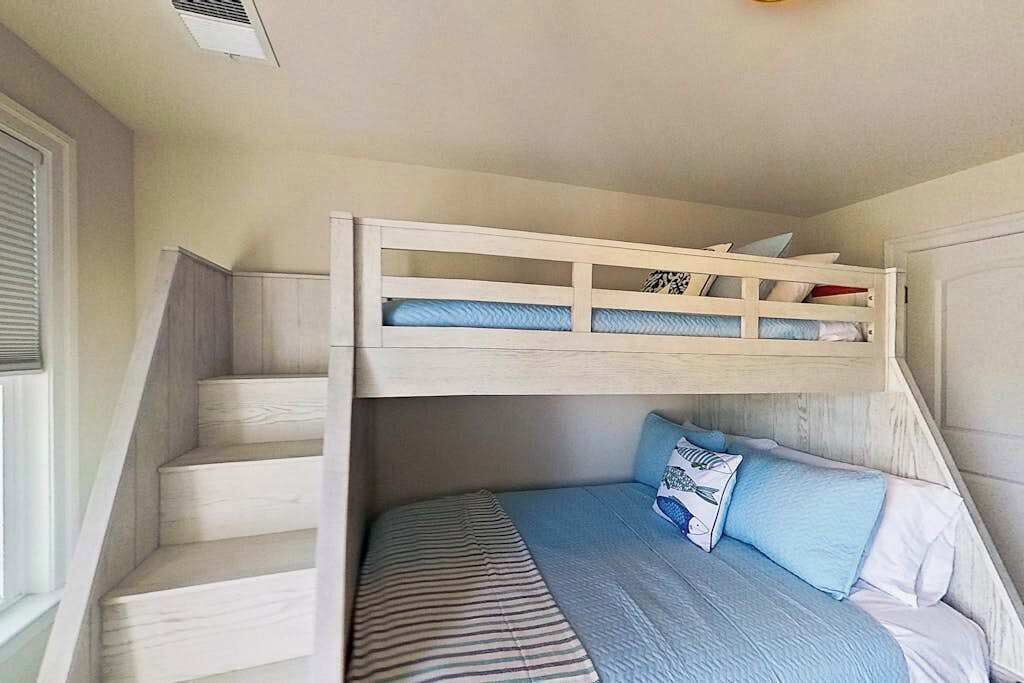 Photo of Bedroom in Sun Ridge