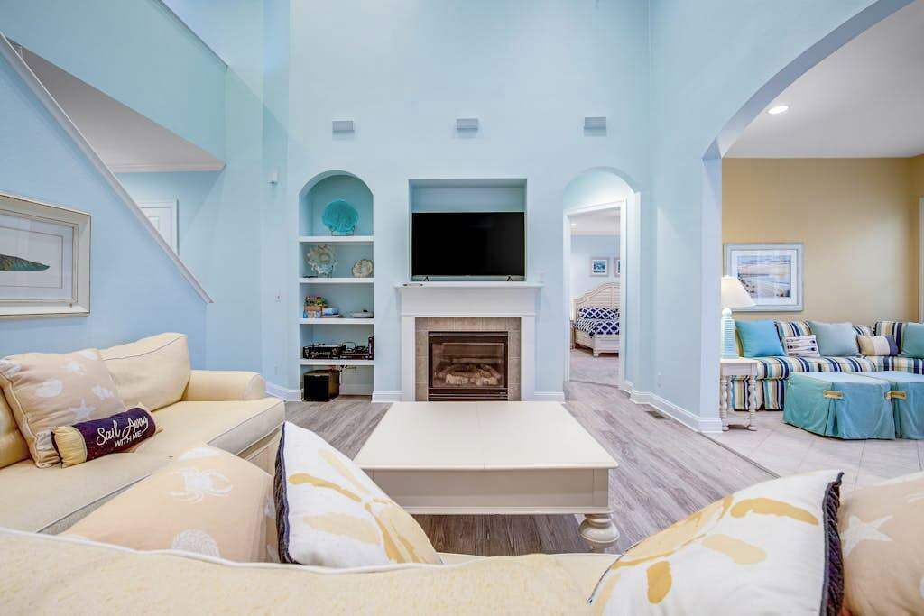 Photo of Livingroom in Bayside Village