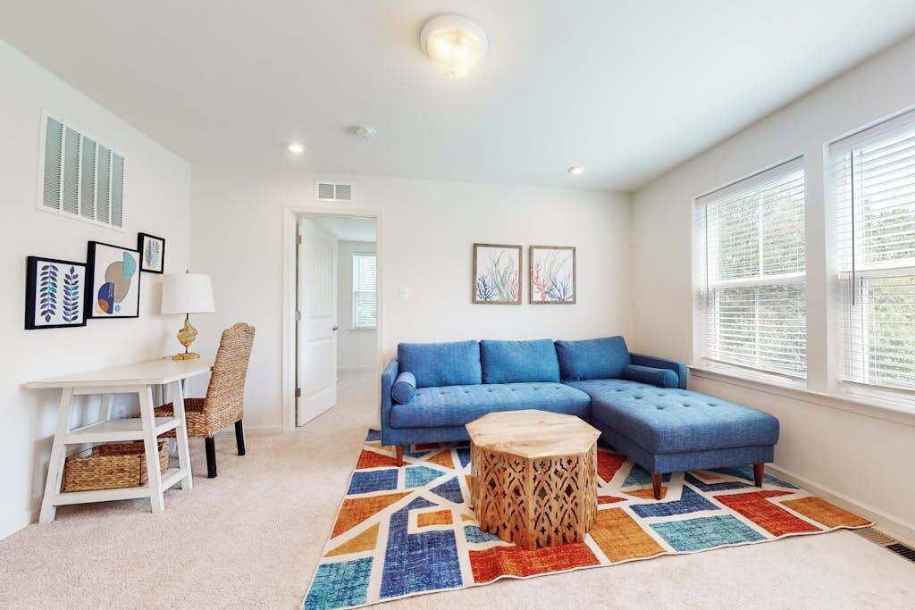 Photo of Livingroom in Bayside