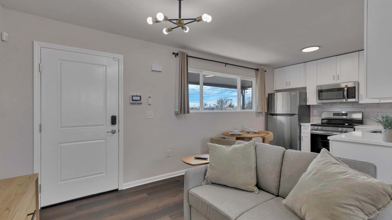 Photo of Livingroom in Olde Towne East