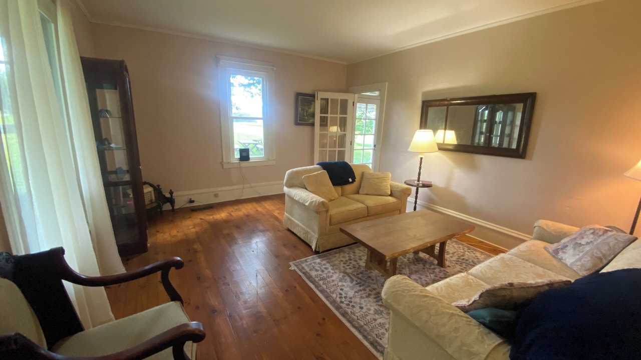 Photo of Livingroom in Kossuth