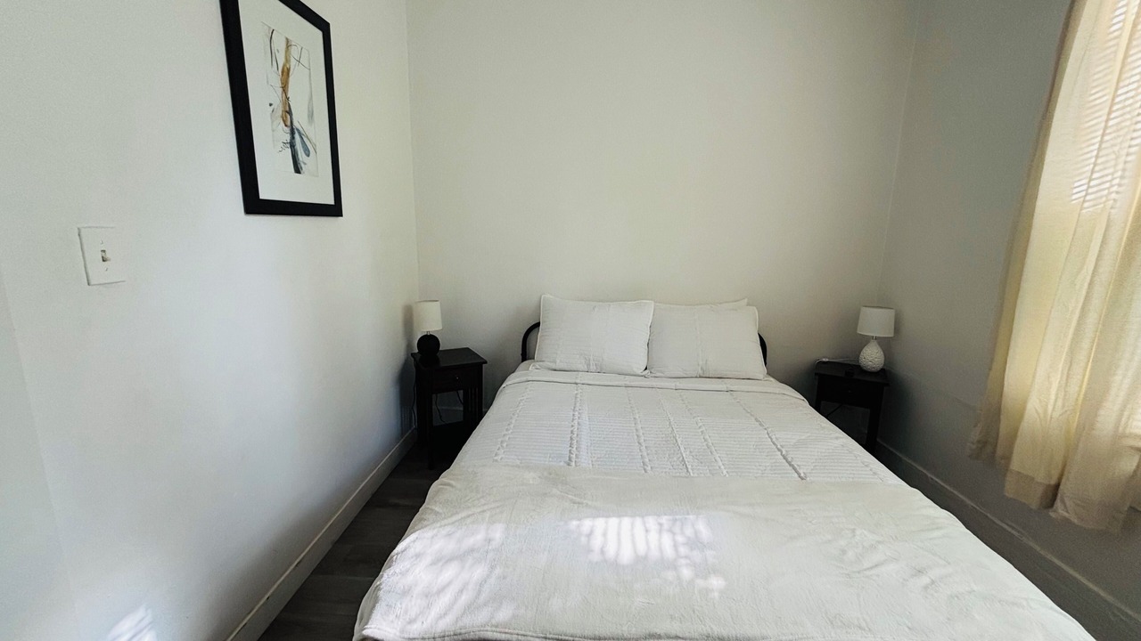 Photo of Bedroom in Highland Historic District