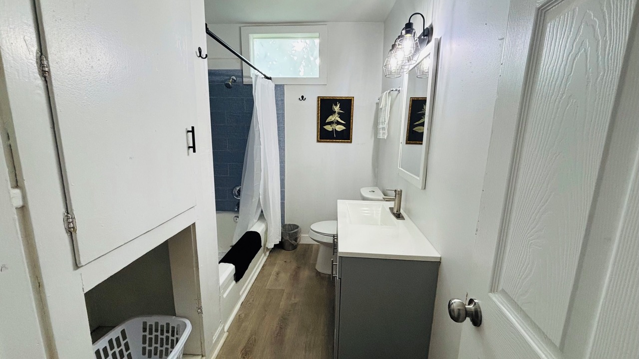 Photo of Bathroom in Highland Historic District