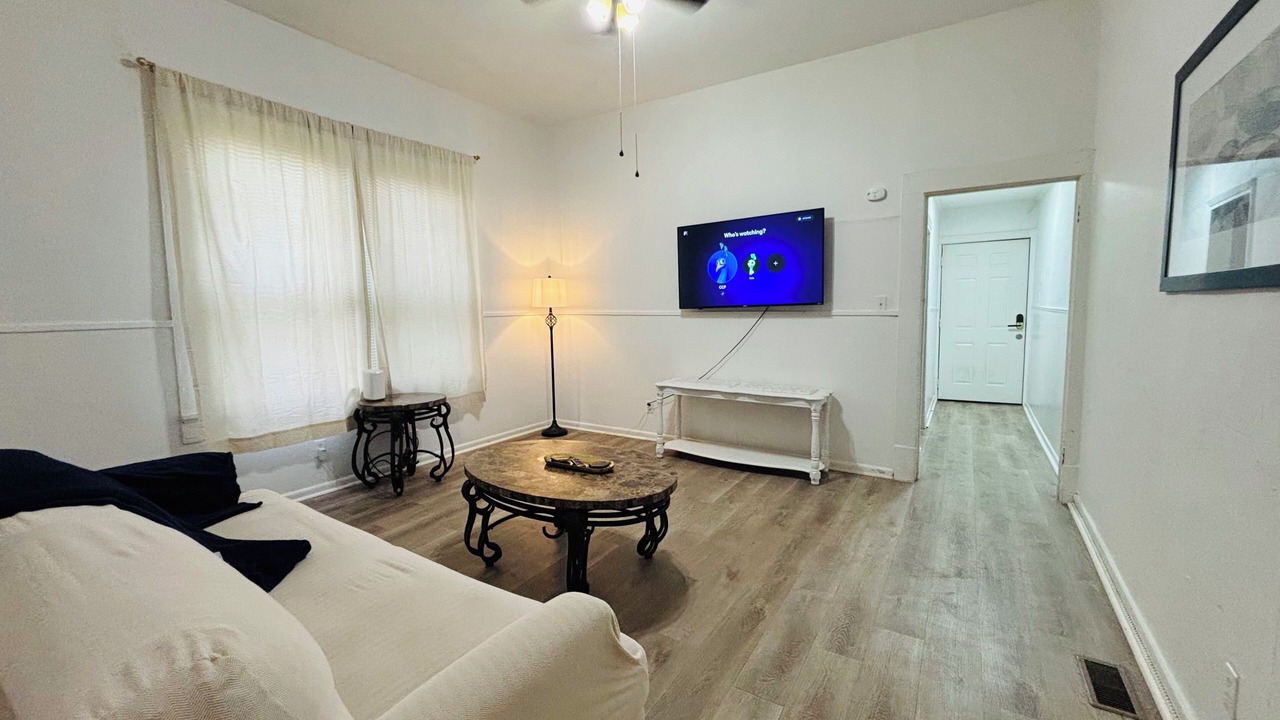 Photo of Bedroom in Highland Historic District