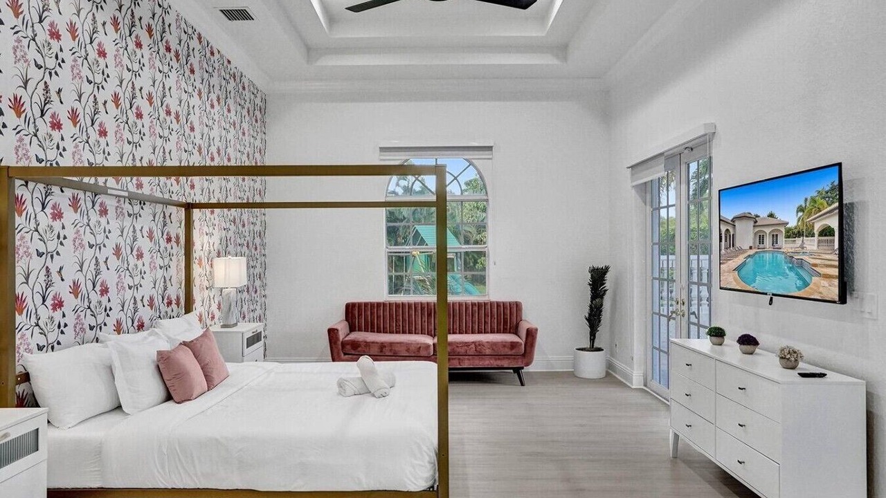 Photo of Bedroom in Davie