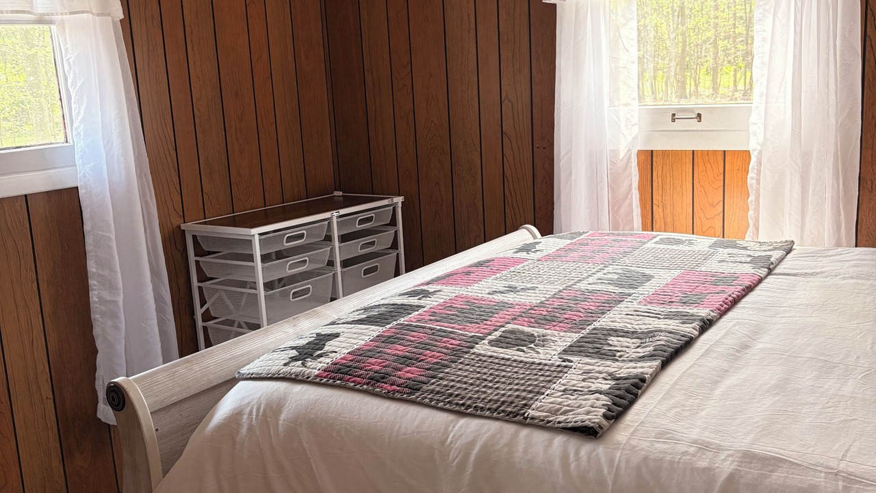 Photo of Bedroom in Tylersburg