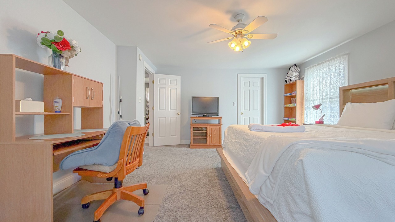Photo of Bedroom in Westbrook