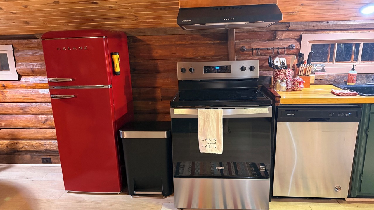 Photo of Kitchen in Holly Lake Ranch