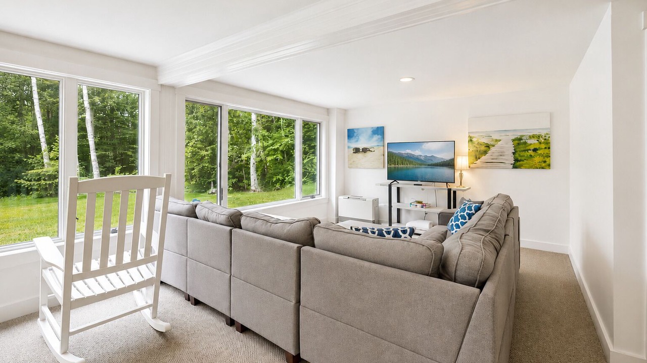 Photo of Livingroom in Intervale