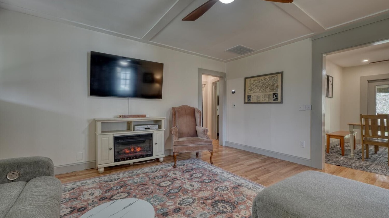 Photo of Livingroom in Hayesville