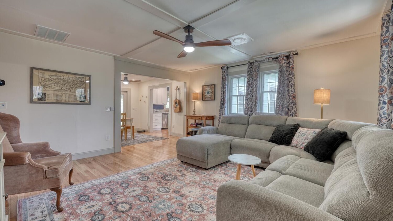 Photo of Livingroom in Hayesville