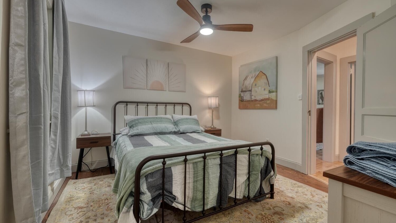 Photo of Bedroom in Hayesville