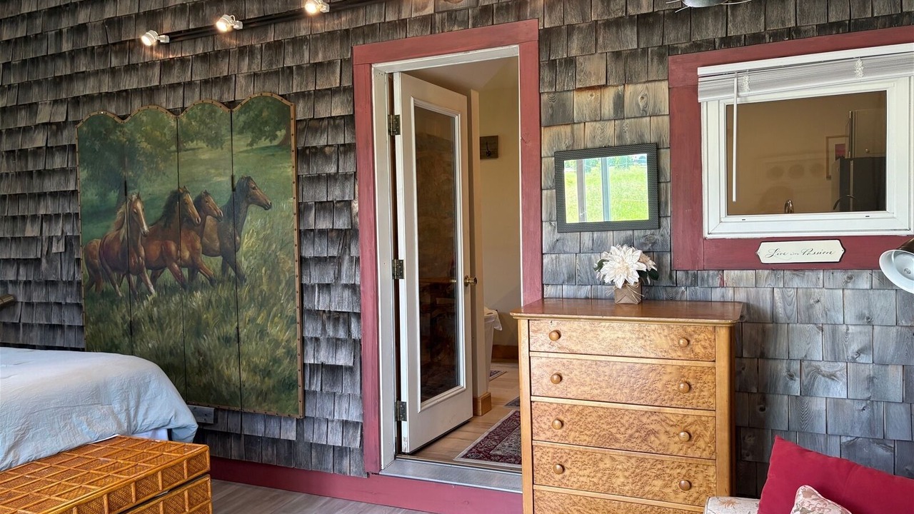 Photo of Bedroom in Walpole