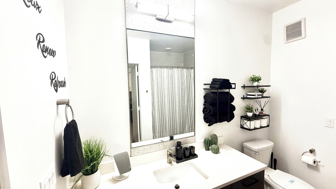 Photo of Bathroom in West Dallas