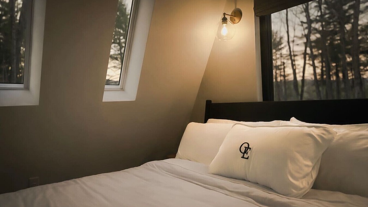Photo of Bedroom in Hendersonville