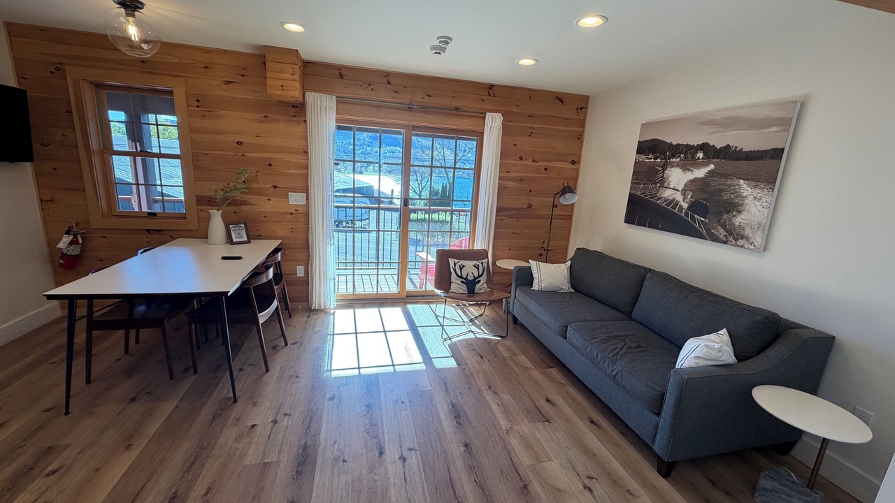 Photo of Livingroom in Lake George